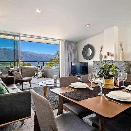 Toru - Eclectic Apartment With Delightful Lake Views Queenstown Zewnętrze zdjęcie